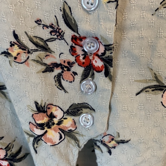 Summer floral blouse - Picture 2 of 3